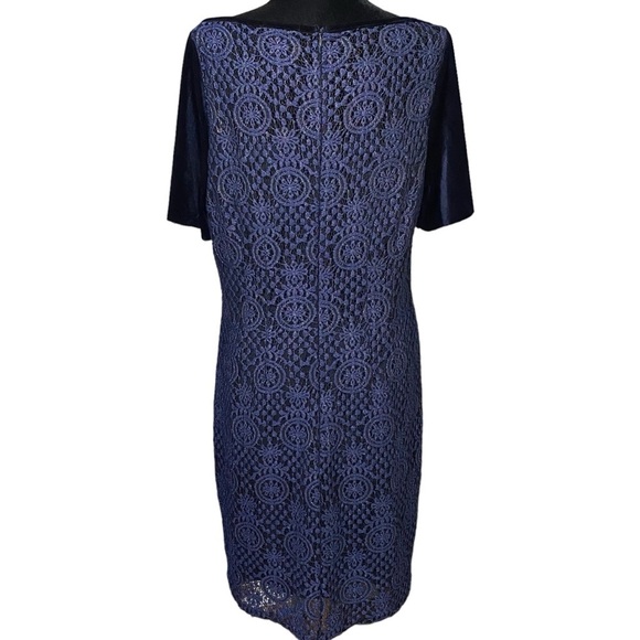 T Tahari Blue Metallic Lace Velvet Dress Sheath Boat Neck Size Medium - Picture 5 of 8